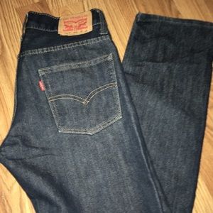 Boy’s Levi’s. 511 slim fit. Dark wash.